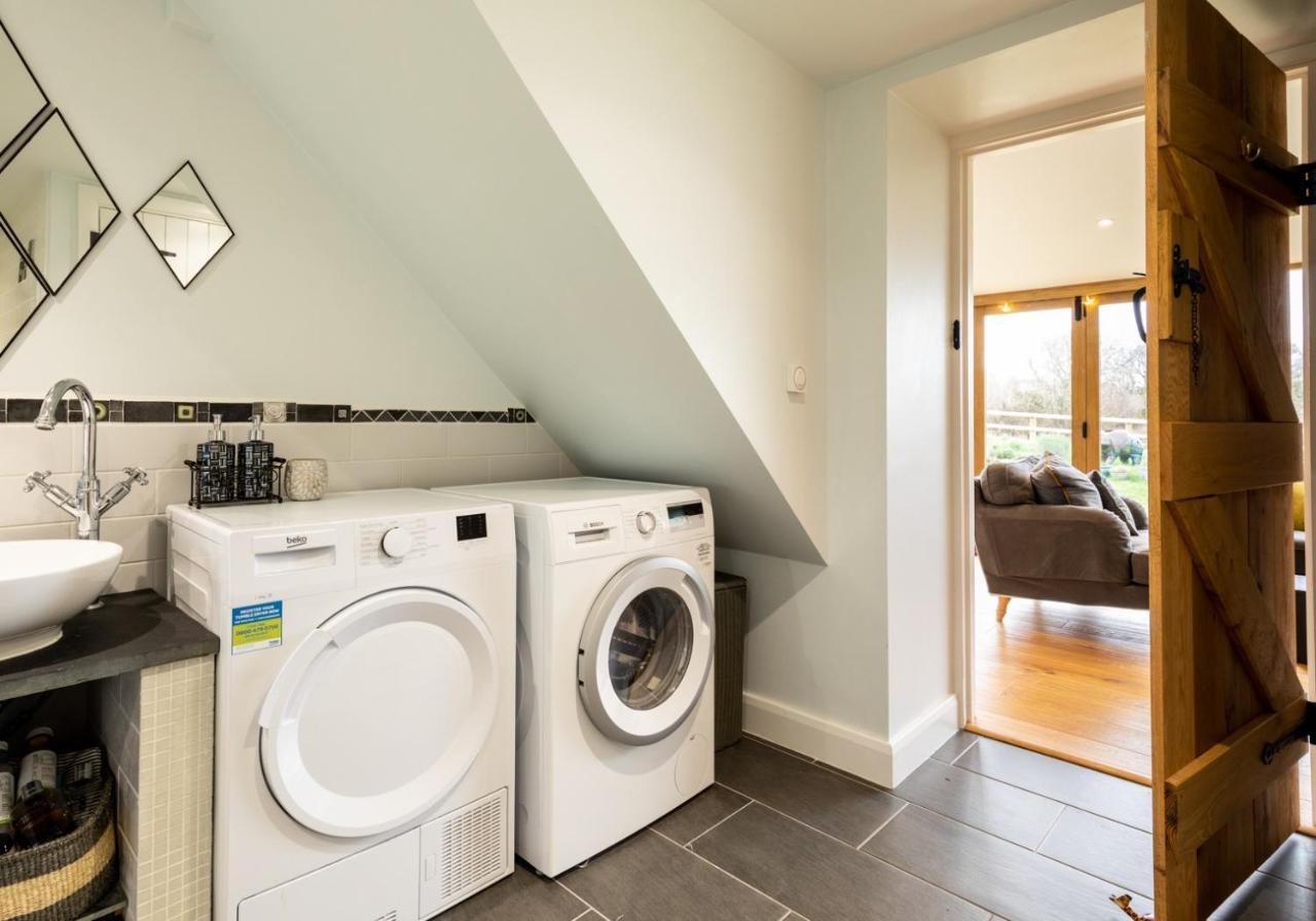 Penrhiw - A Country Cottage With Mountain Views Newport  Luaran gambar