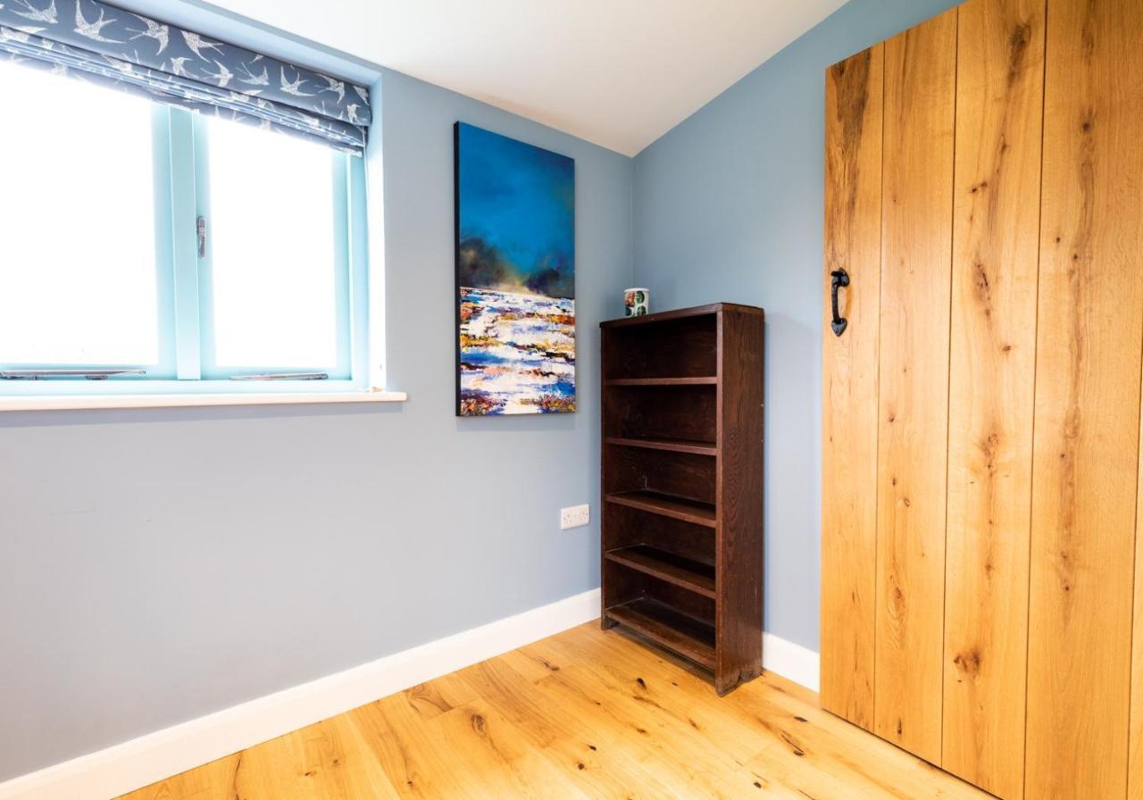 Penrhiw - A Country Cottage With Mountain Views Newport  Luaran gambar