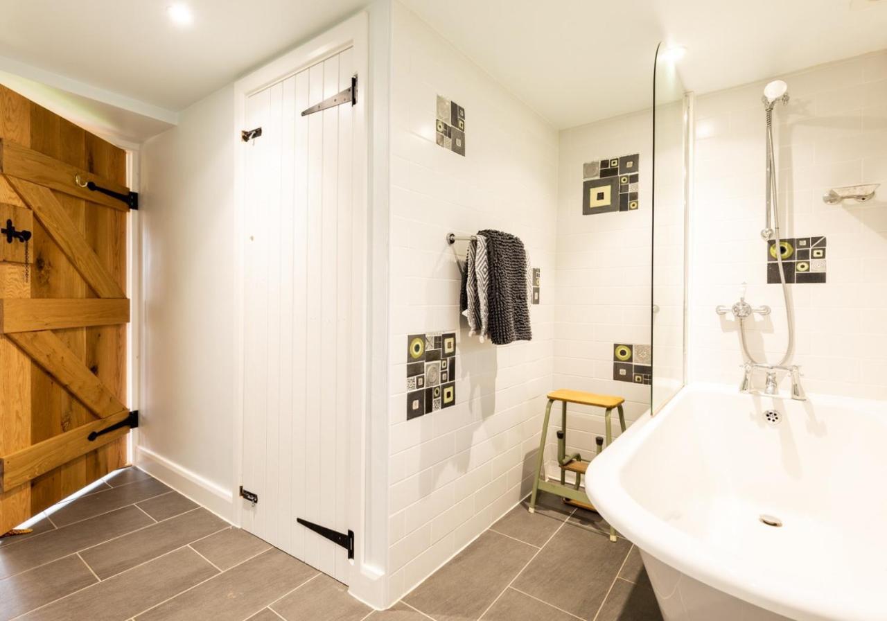 Penrhiw - A Country Cottage With Mountain Views Newport  Luaran gambar