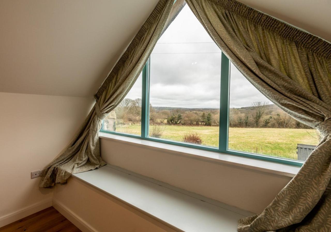 Penrhiw - A Country Cottage With Mountain Views Newport  Luaran gambar