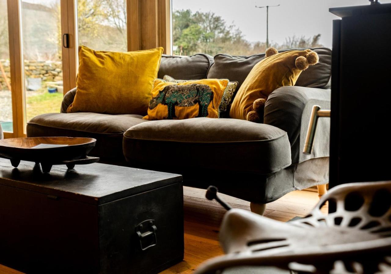Penrhiw - A Country Cottage With Mountain Views Newport  Luaran gambar