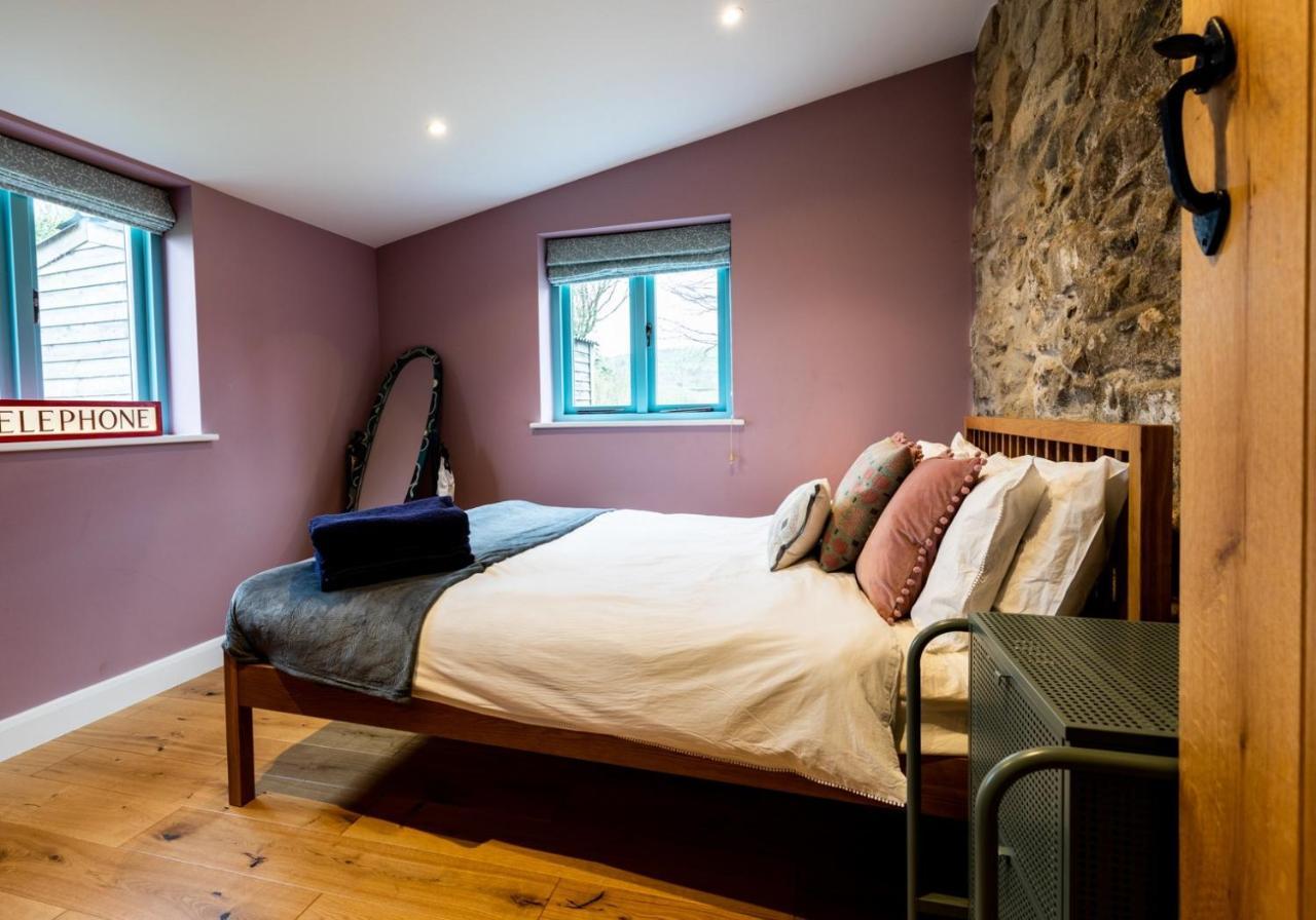 Penrhiw - A Country Cottage With Mountain Views Newport  Luaran gambar